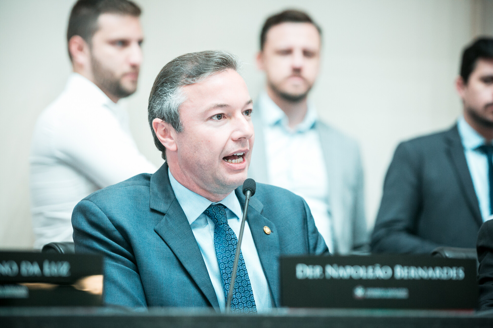 - Deputado Napoleão Bernardes (PSD)