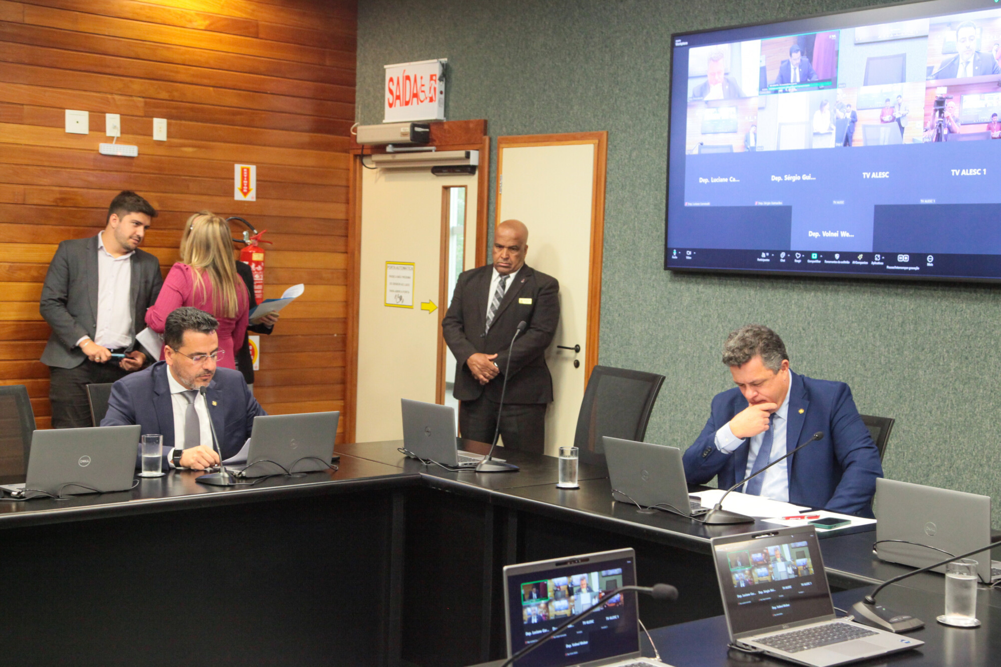 - Deputado Soratto (PL)
 - Deputado Ivan Naatz (PL)