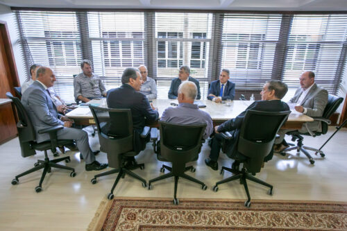 Entidades do setor produtivo são recebidas pelo presidente da Assembleia