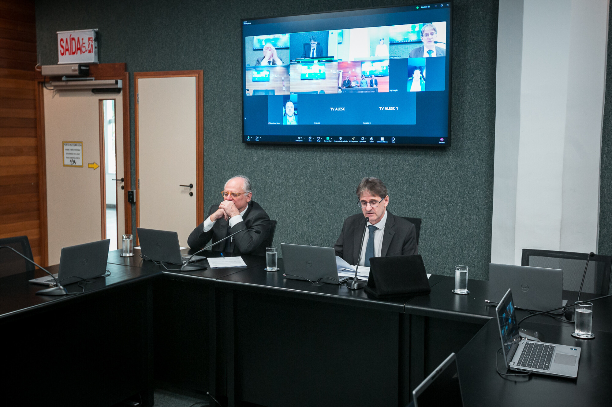 - Deputado Dr. Vicente Caropreso (PSDB) 
 - Deputado Neodi Saretta (PT)
