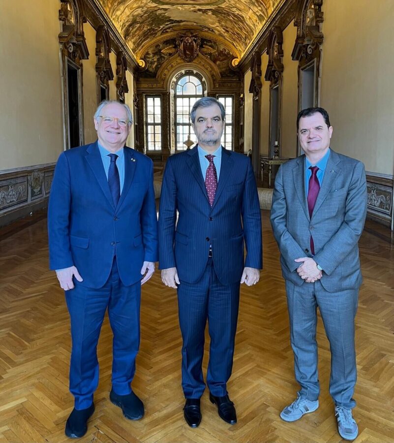 Deputado Dr Vicente, embaixador do Brasil em Roma, Renato Mosca, e o  deputado italiano Fabio Porta, representante dos italianos residentes na América