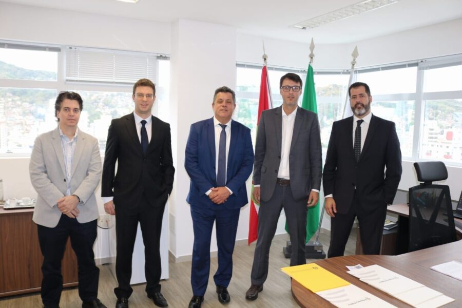 Deputado Ivan Naatz ( PL) esteve reunido com a cúpula da Defensoria Pública do Estado. Foto: Divulgação