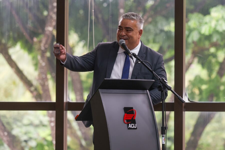 Deputado Sargento Lima.
