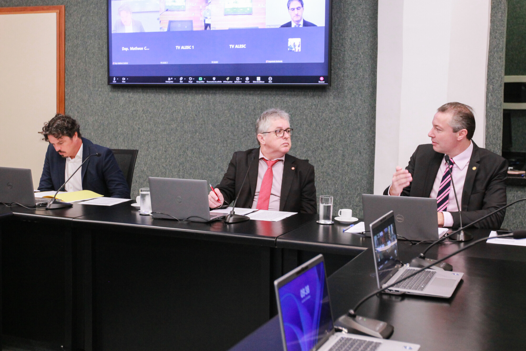- Deputado Marquito (PSOL) - Deputado Tiago Zilli (MDB)

 - Deputado Napoleão Bernardes (PSD)
