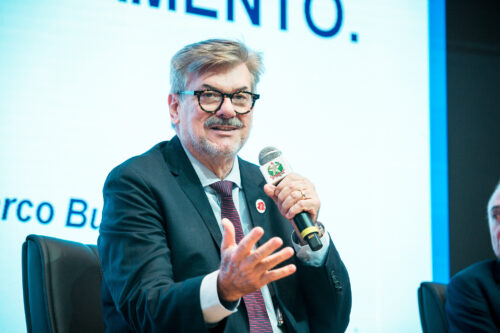 Ministro do STJ aborda superendividamento dos consumidores brasileiros