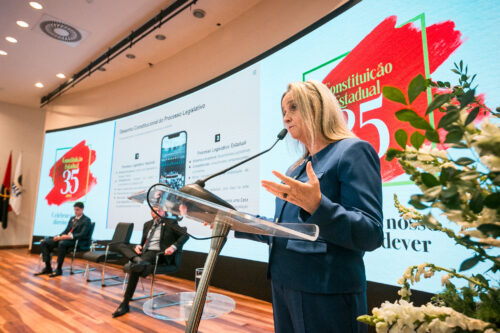 Palestra aborda diferenças entre a produção legislativa estadual e federal