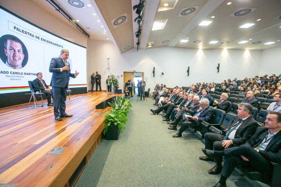 Ministro Dias Toffoli, durante a palestra de encerramento do congresso, no fim da tarde desta sexta-feira (8)