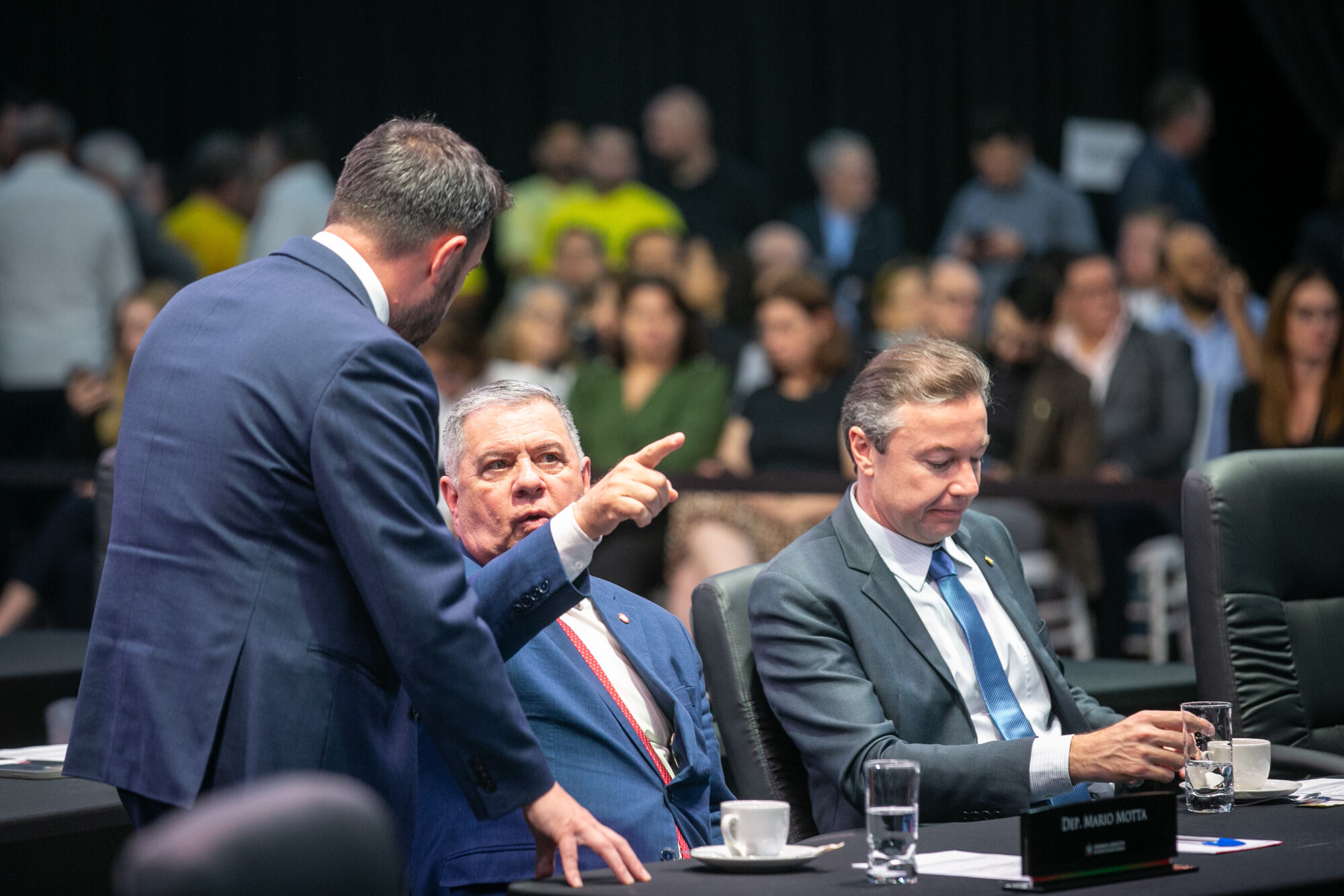 - Deputado Mário Motta (PSD)
 - Deputado Napoleão Bernardes (PSD)
