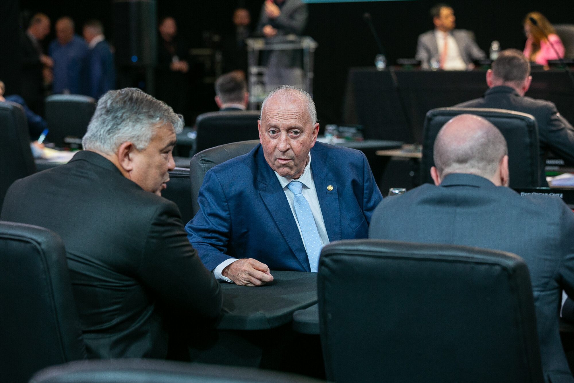 - Deputado Oscar Gutz (PL)