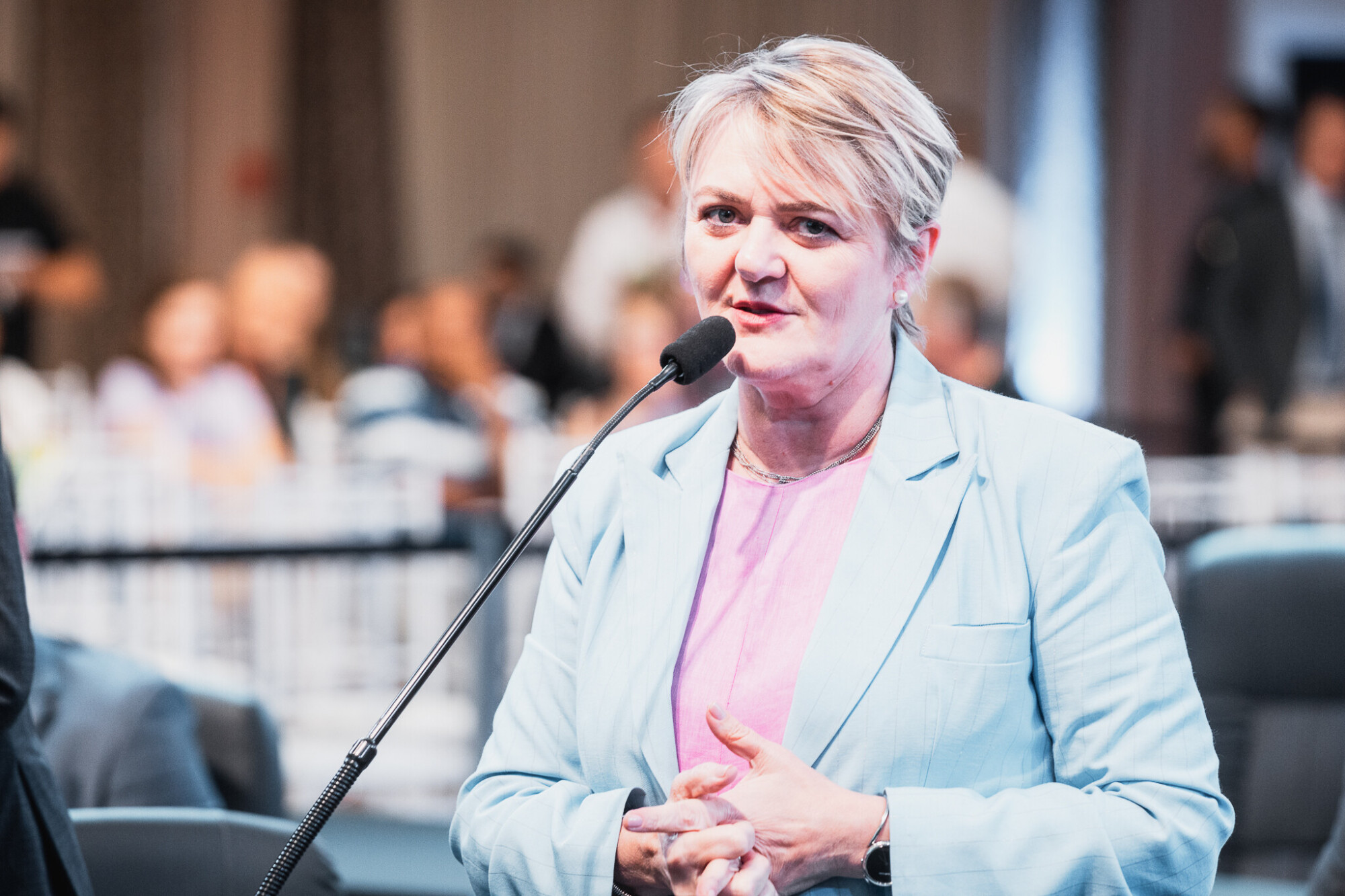 - Deputada Luciane Carminatti (PT)