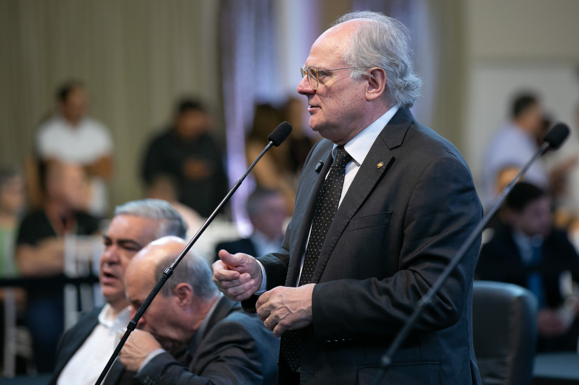- Deputado Dr. Vicente Caropreso (PSDB)