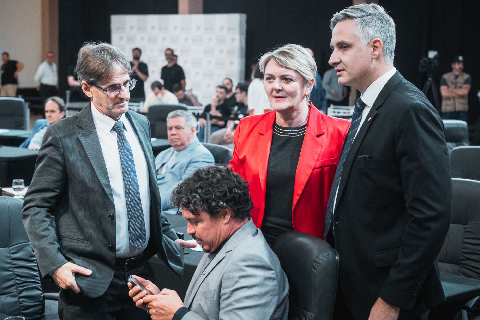 - Deputada Luciane Carminatti (PT)