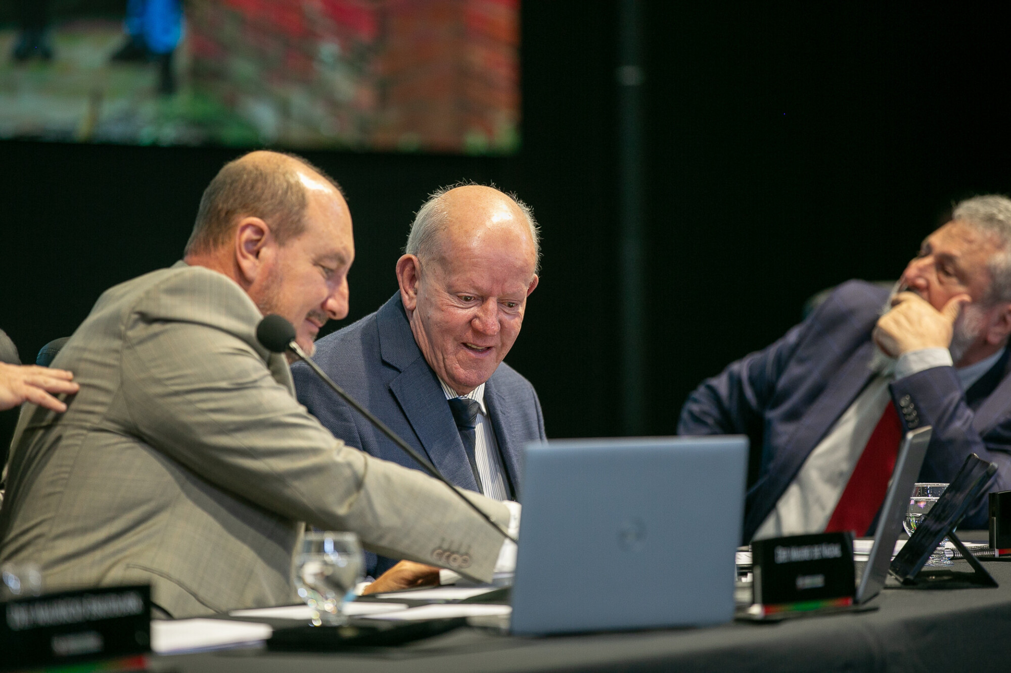 - Deputado Mauro de Nadal (MDB) 	 - Deputado Marcos Vieira (PSDB)