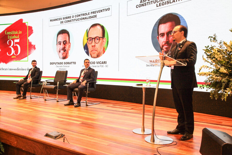 As palestras relativas ao Congresso de Direito acontecem no Auditório Deputada Antonieta de Barros.