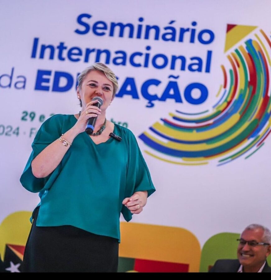 Deputada Luciane Carminatti FOTO: Divulgação CNTE