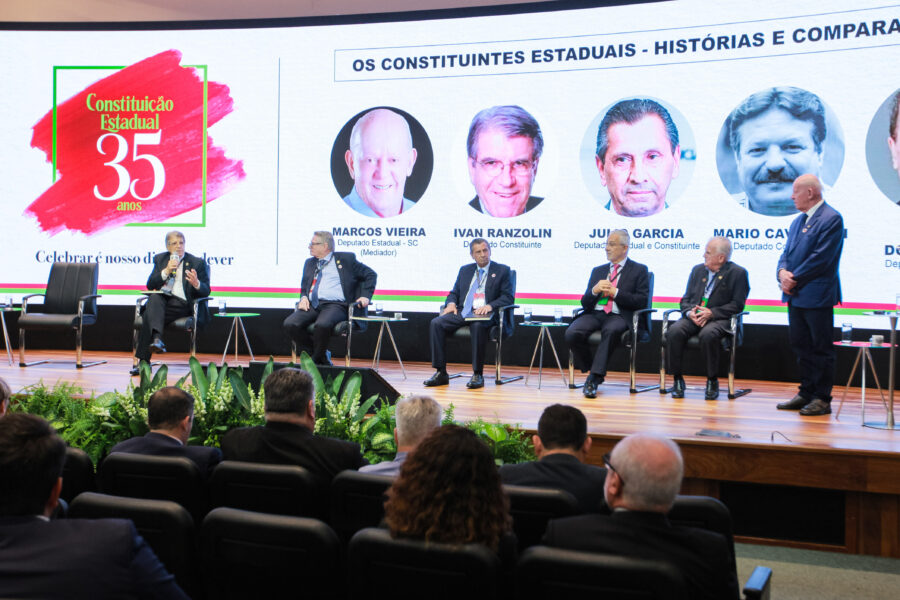 Palestra com os constituintes abriu a programação do congresso, na manhã desta quinta-feira (7)