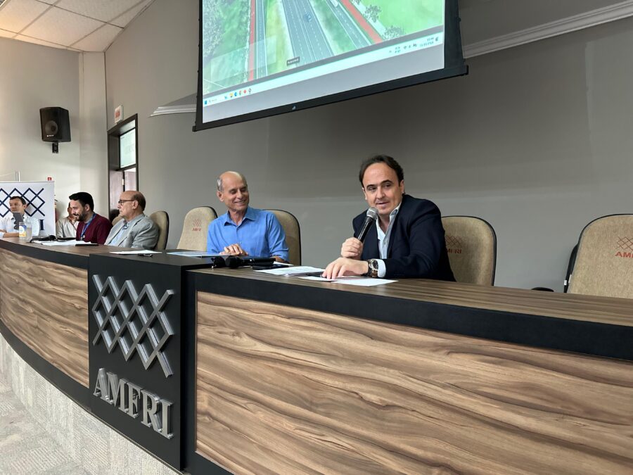 Encontro reuniu autoridades da região do Foz do Rio Itajaí. FOTO: Divulgação
