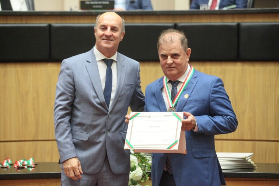 Mário da Baly é homenageado na Alesc, por sua liderança empresarial e compromisso social