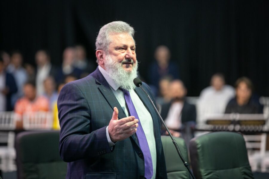 Deputado Padre Pedro Baldissera na sessão itinerante da Alesc, em Lages