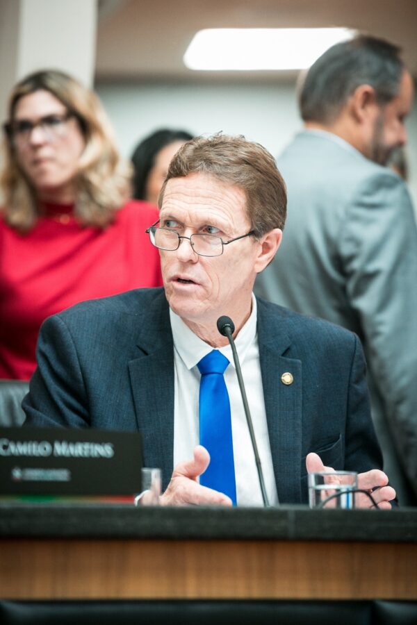 Deputado Volnei Weber na reunião da CCJ