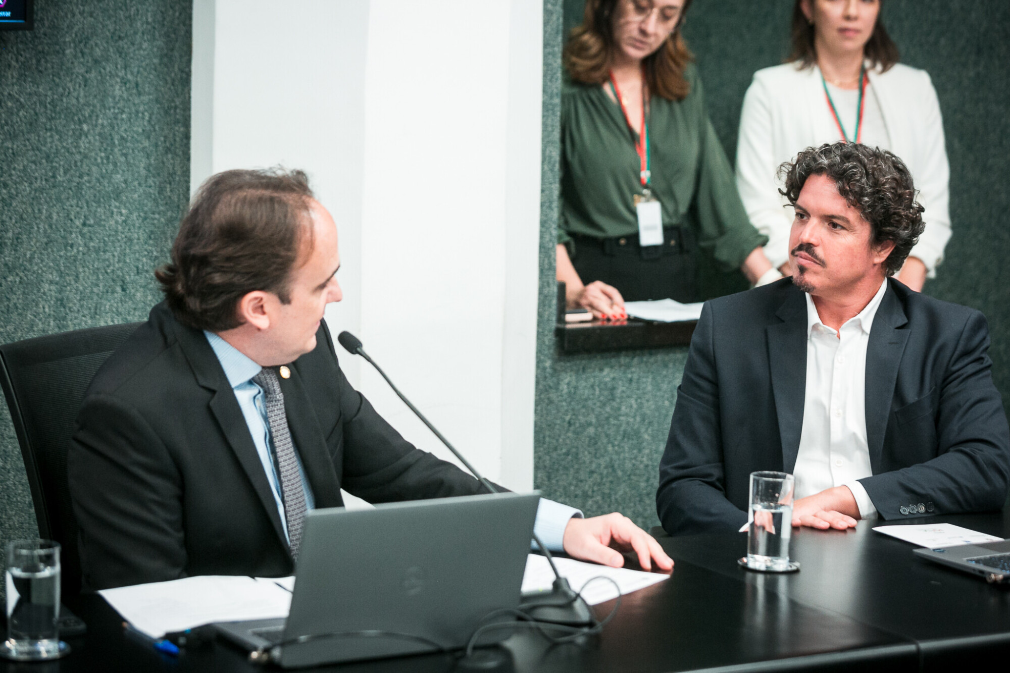 - Deputado Carlos Humberto (PL) - Deputado Marquito (PSOL)