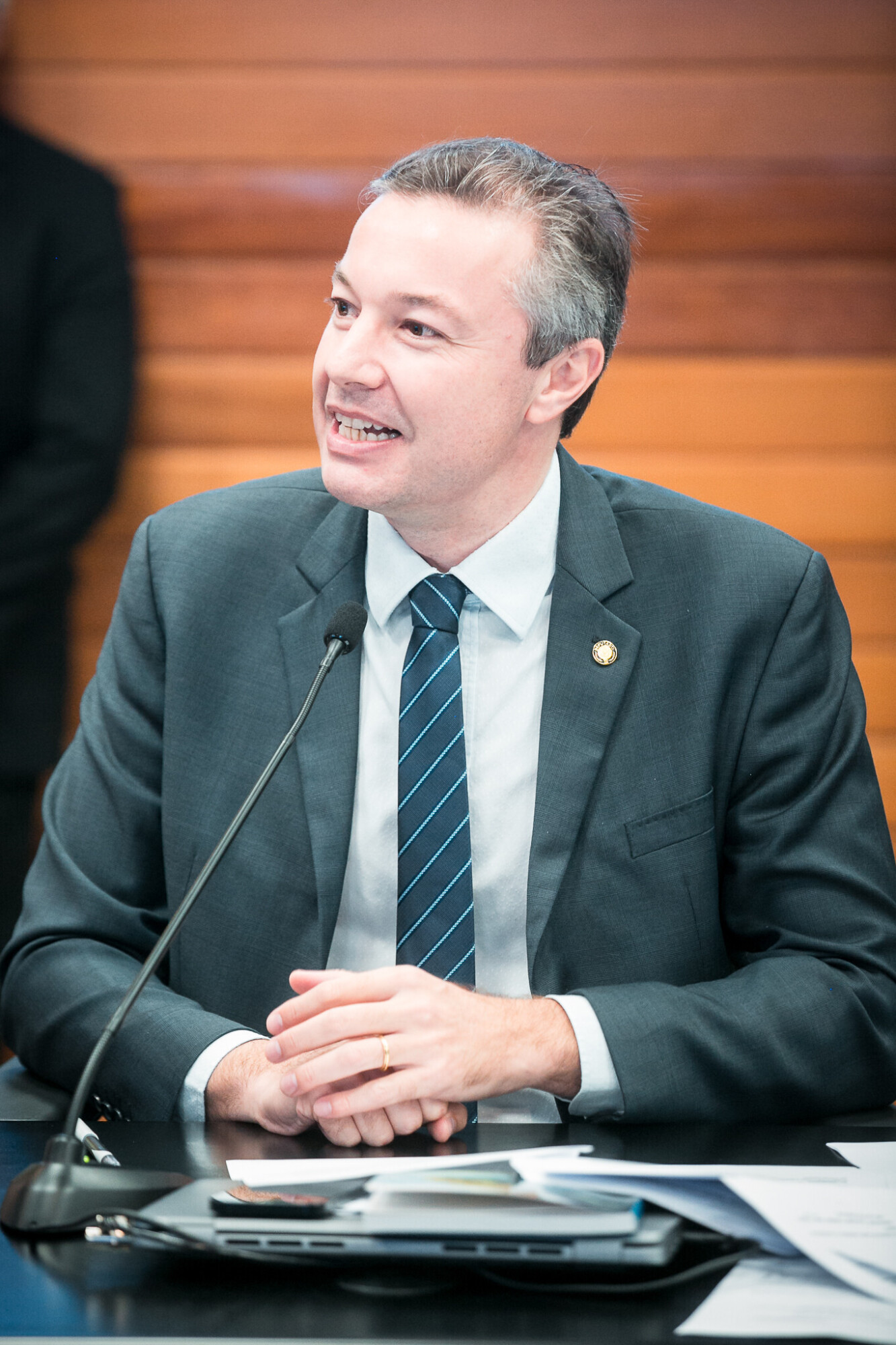 - Deputado Napoleão Bernardes (PSD)
