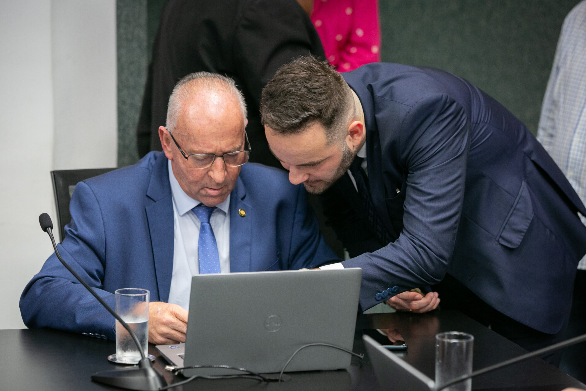 - Deputado Oscar Gutz (PL)