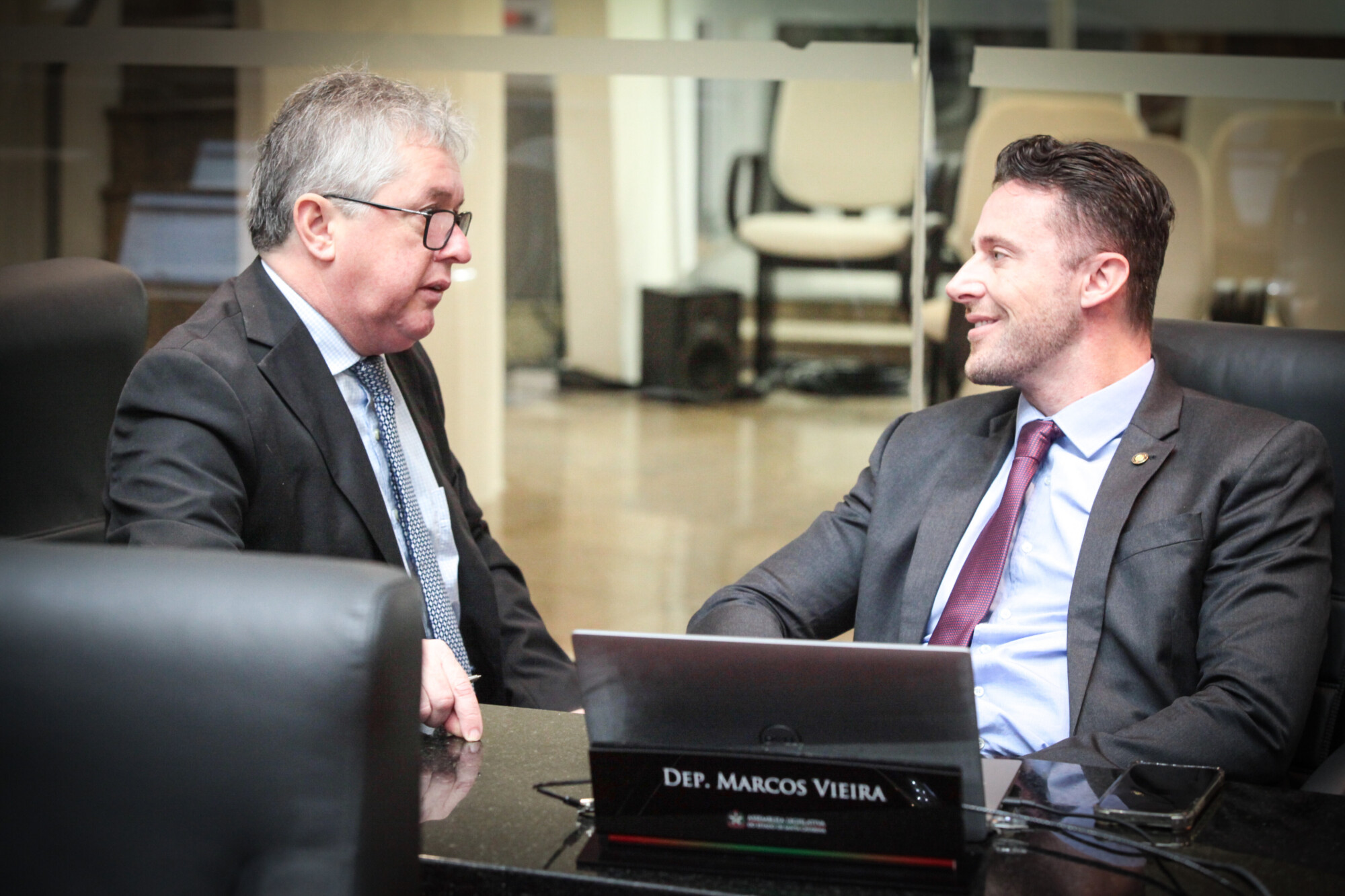- Deputado Tiago Zilli (MDB)
 - Deputado Fernando Krelling (MDB)