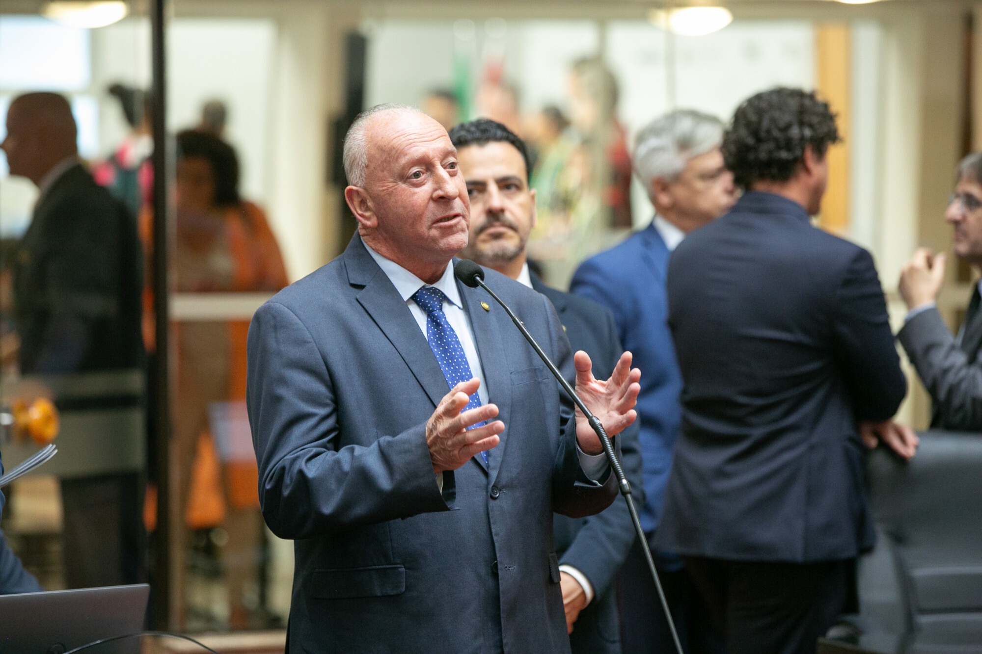 - Deputado Oscar Gutz (PL)