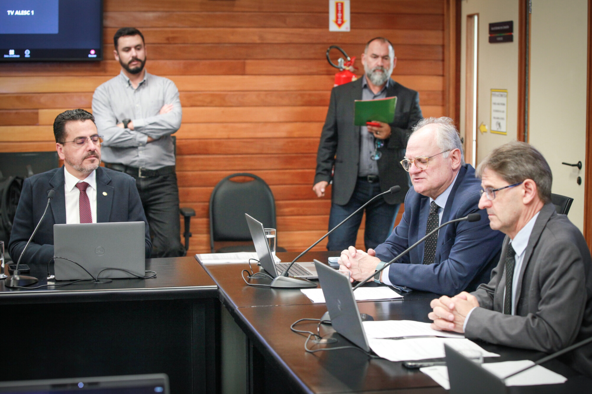 - Deputado Soratto (PL)
 - Deputado Dr. Vicente Caropreso (PSDB) 
 - Deputado Neodi Saretta (PT)