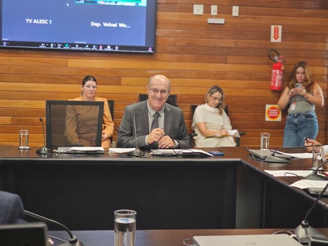 Deputado José Milton Scheffer.