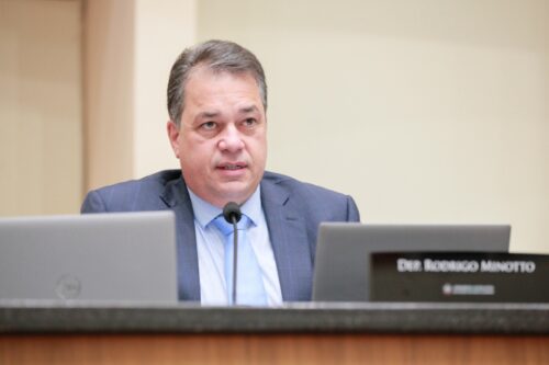 Alesc aprova projeto que assegura atendimento ginecológico às gestantes em presídios