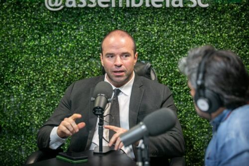 Jessé Lopes fala sobre regularização de dívidas de IPVA