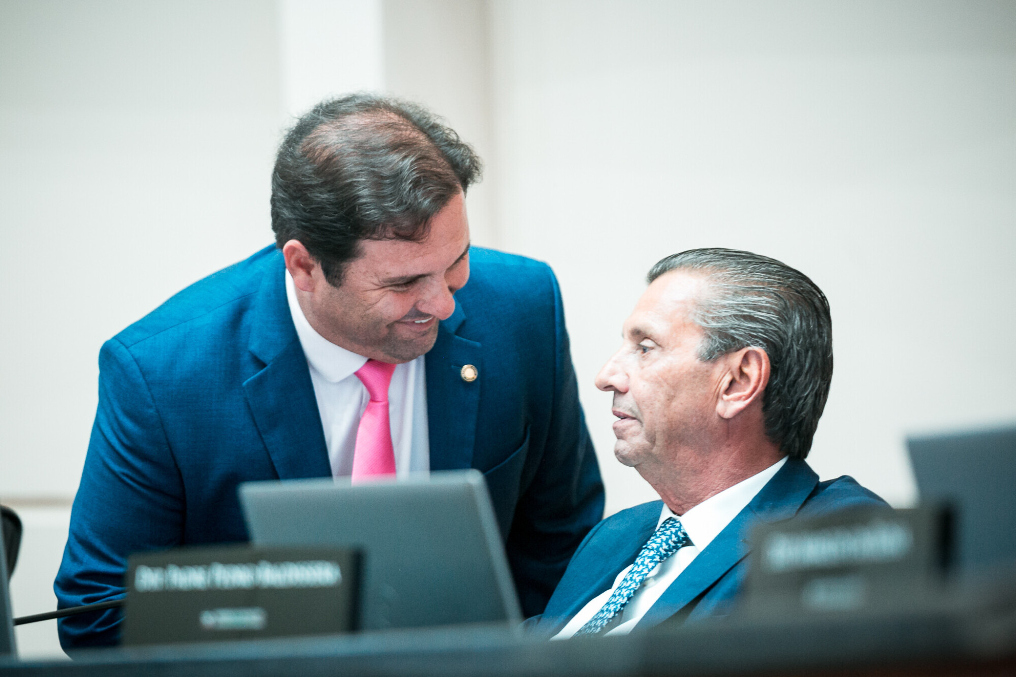 - Deputado Sérgio Guimarães(União) 
 - Deputado Julio Garcia (PSD)