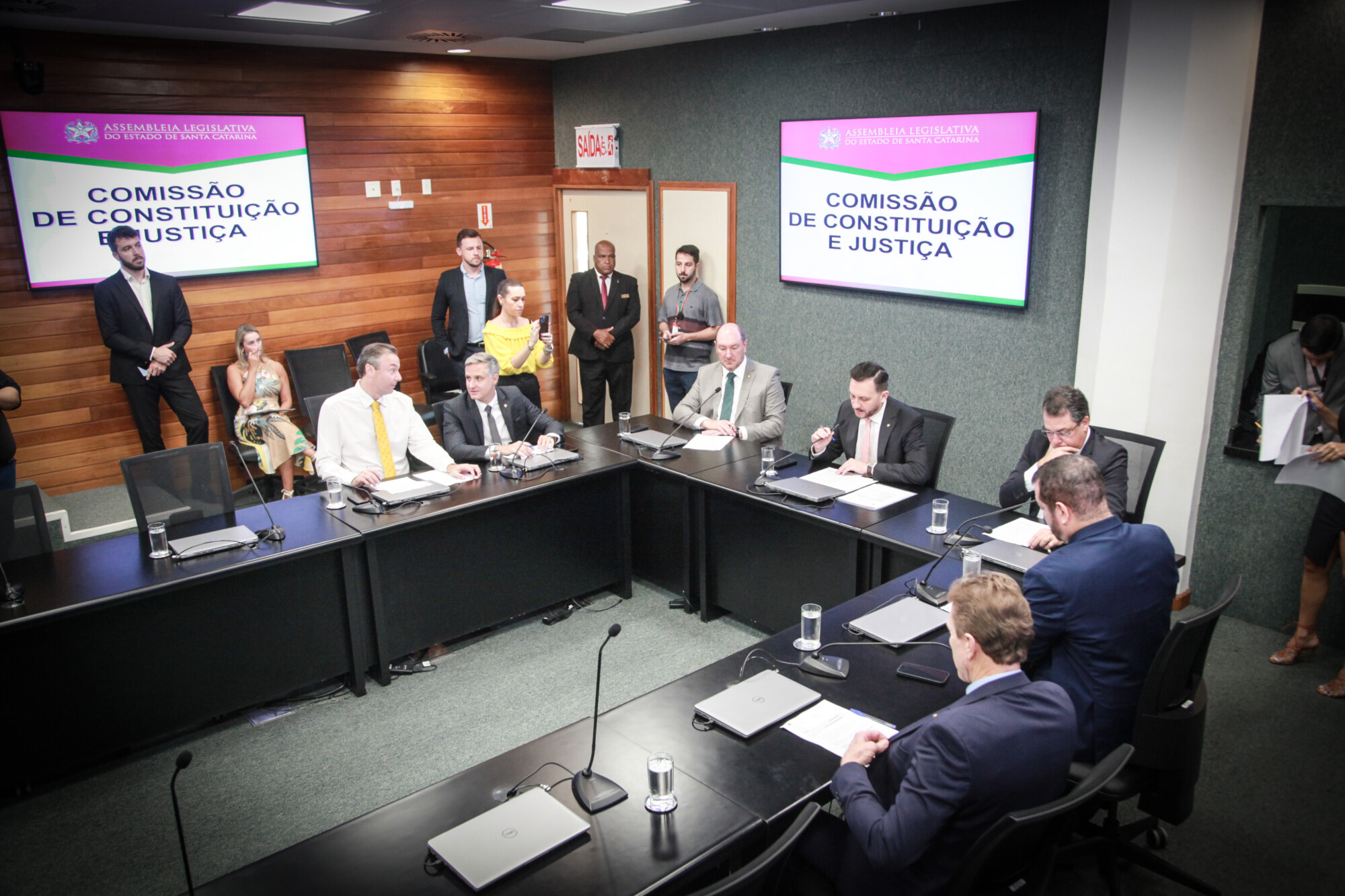Comissão de Constituição e Justiça