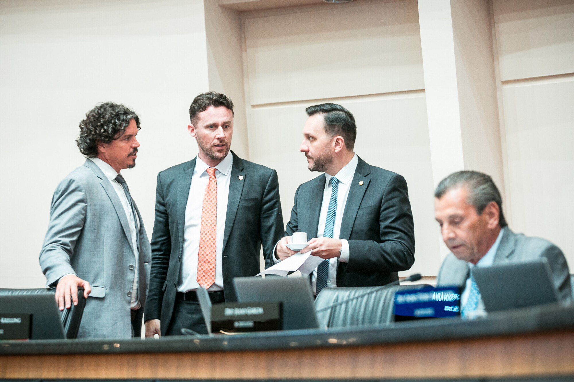 - Deputado Marquito (PSOL)
 - Deputado Fernando Krelling (MDB)