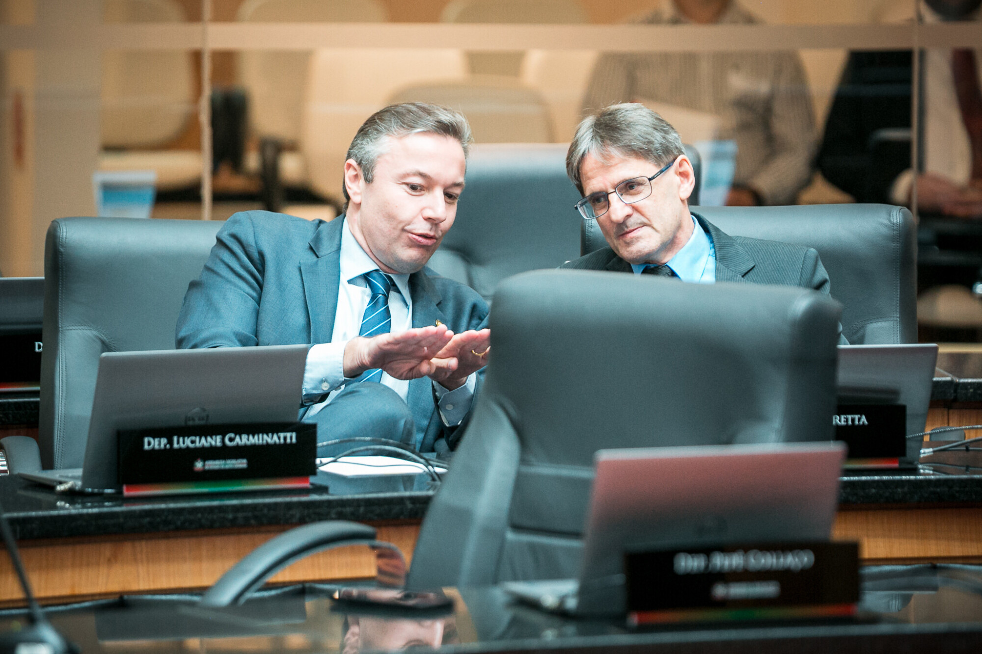 - Deputado Napoleão Bernardes (PSD) 	
 - Deputado Neodi Saretta (PT)