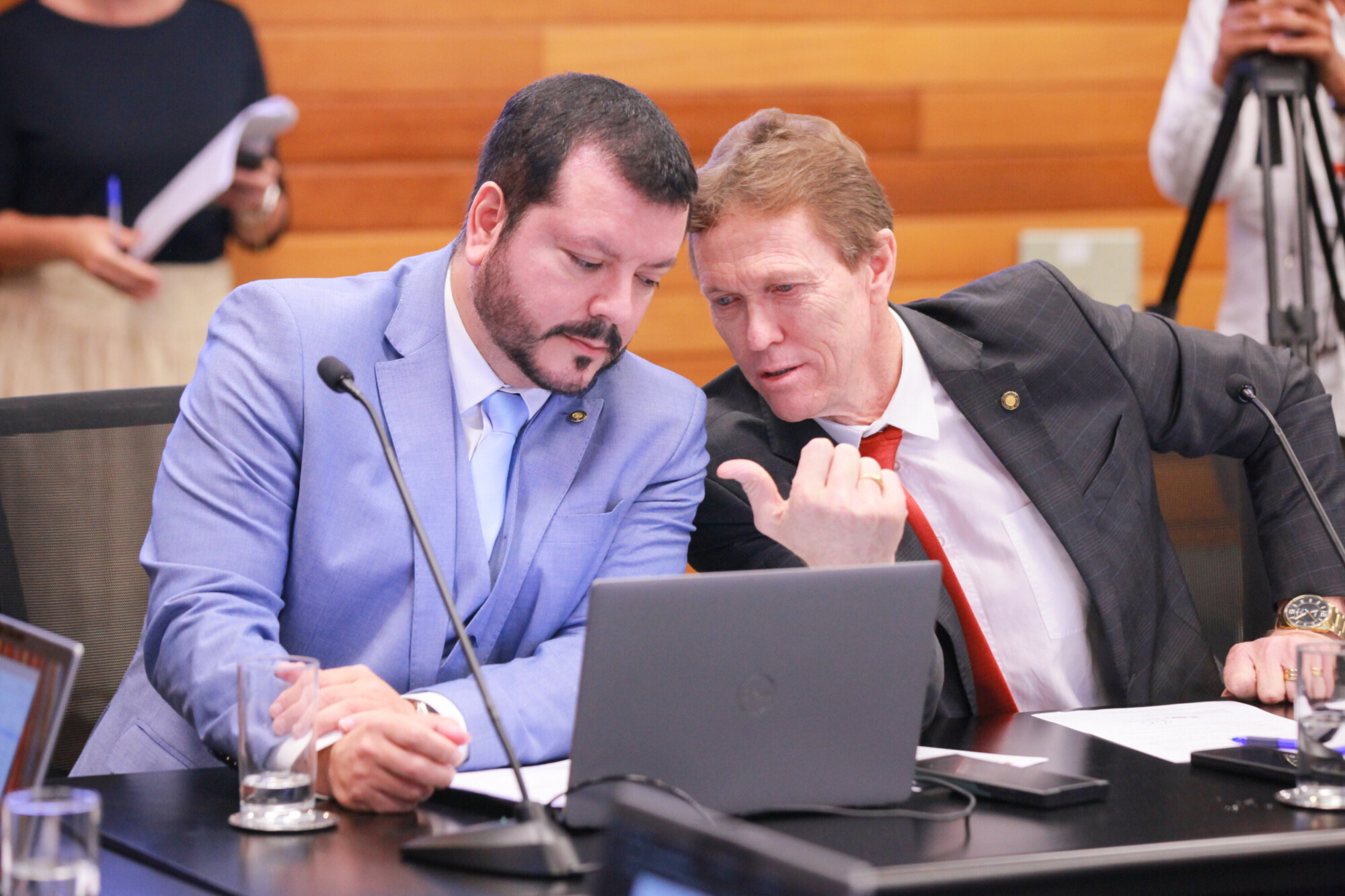 - Deputado Alex Brasil (PL)
 - Deputado Volnei Weber (MDB)