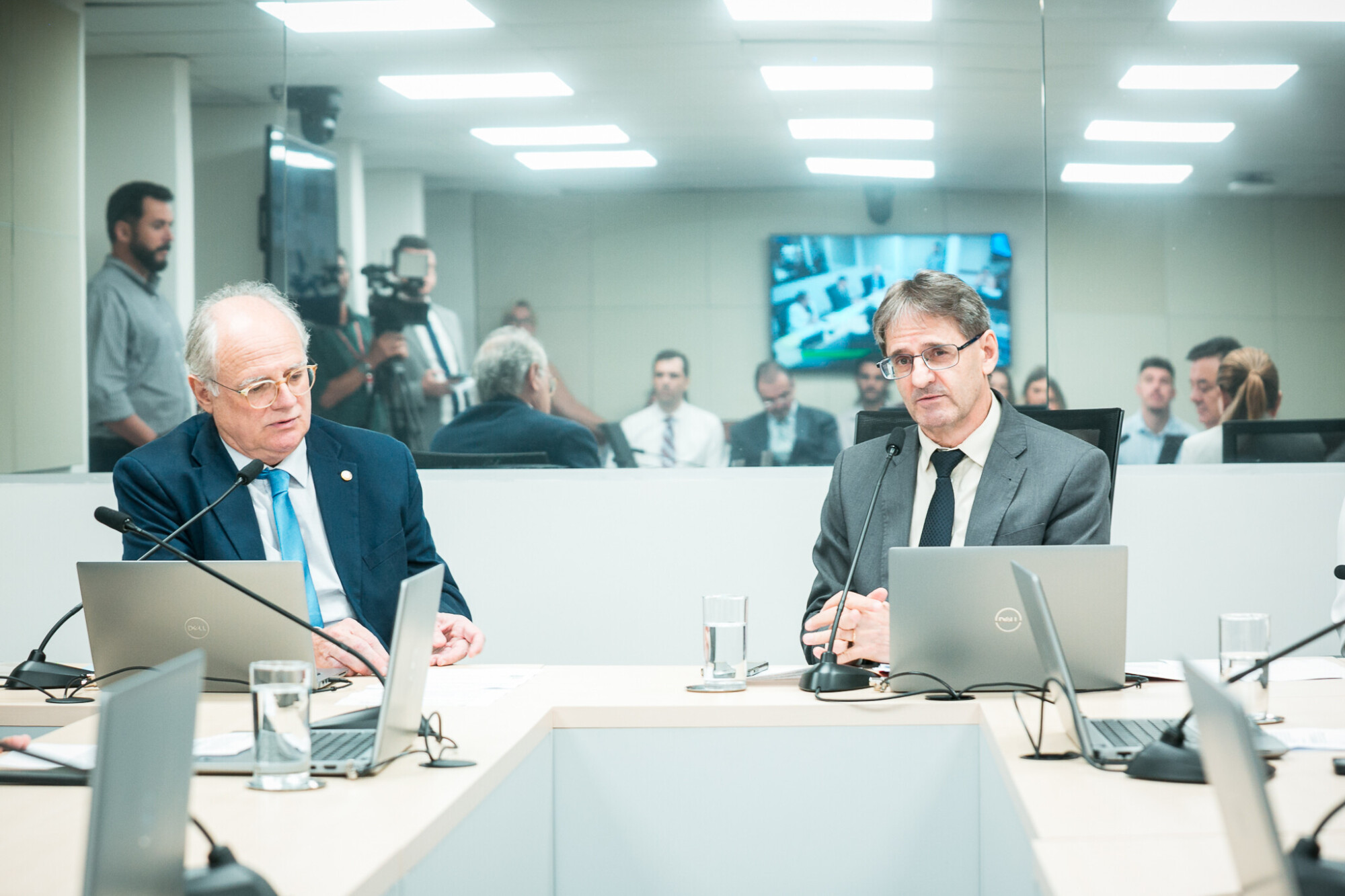 - Deputado Dr. Vicente Caropreso (PSDB) 
- Deputado Neodi Saretta (PT)