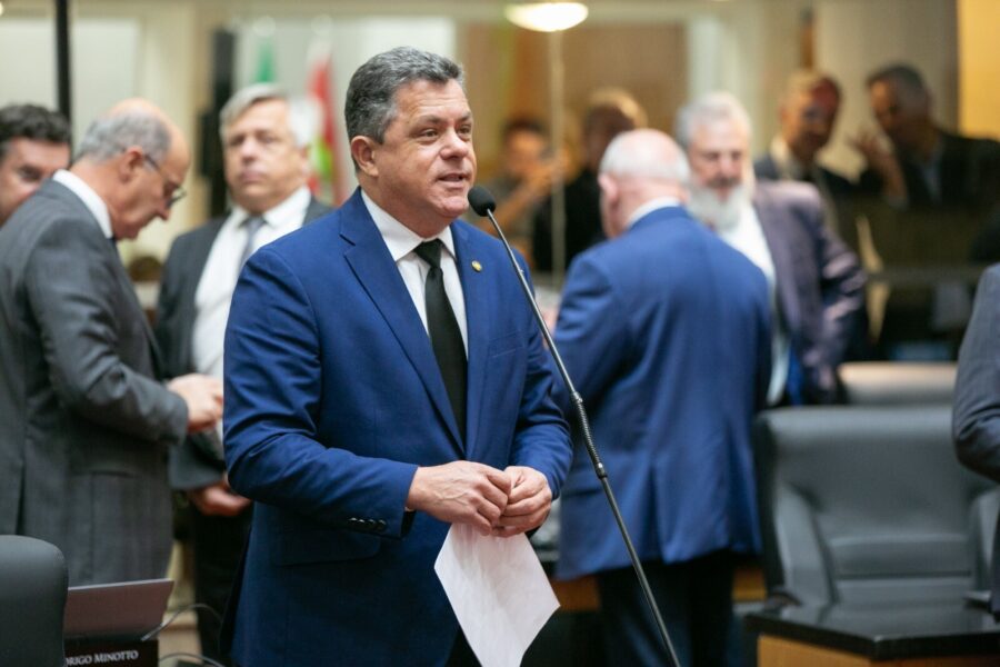 Deputado Ivan Naatz : Diálogo e consenso
