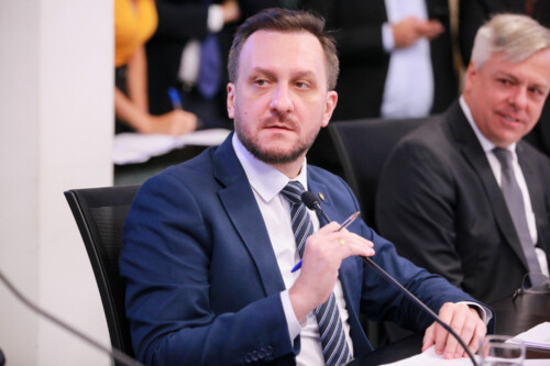 - Deputado Pepê Collaço (PP)