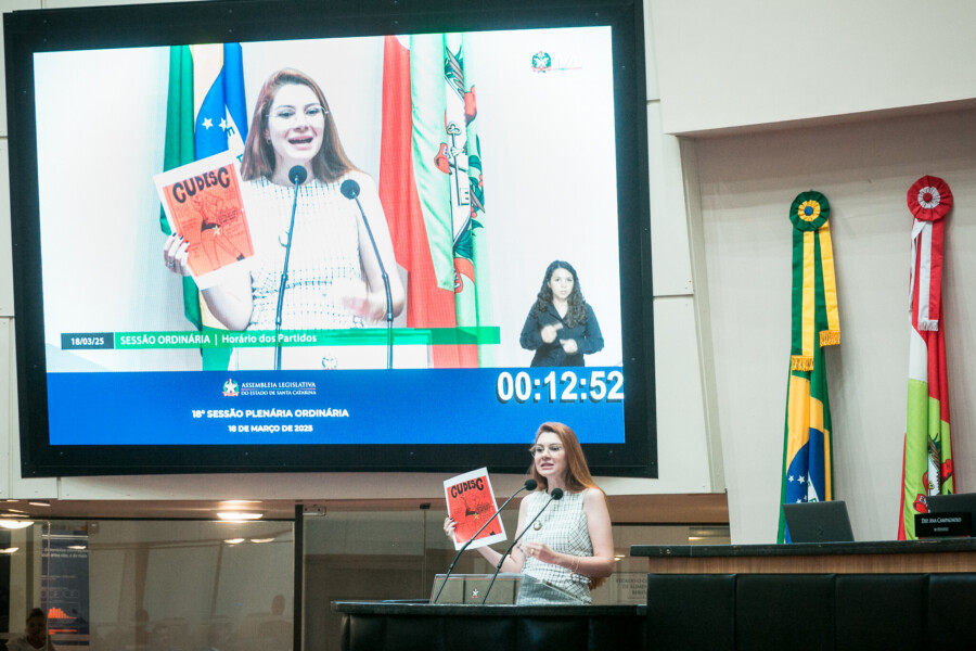 - Deputada Ana Caroline Campagnolo (PL)