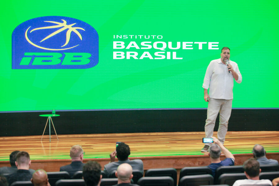 Presidente da Federação Catarinense de Basquetebol e dirigente do IBB, Sergio Corrêa