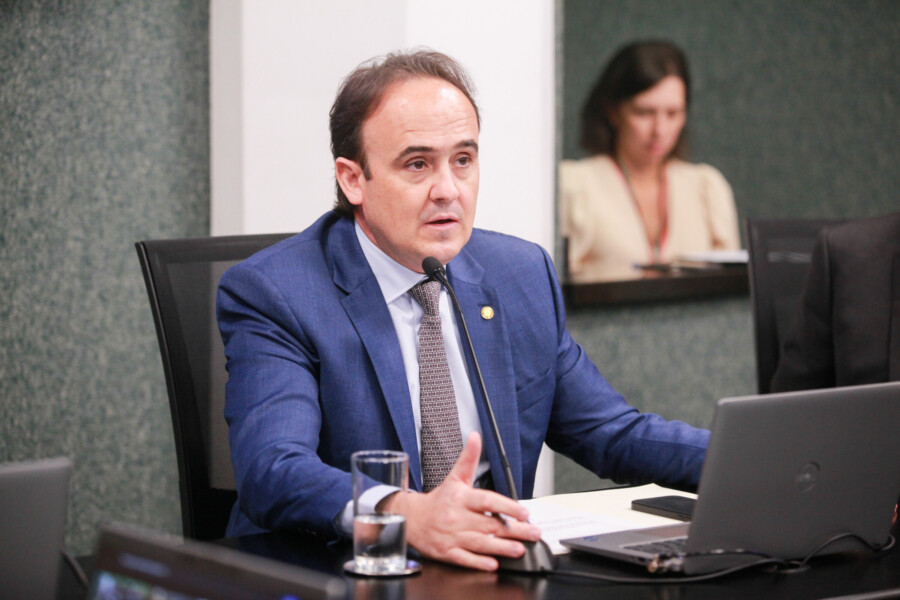 - Deputado Carlos Humberto (PL)