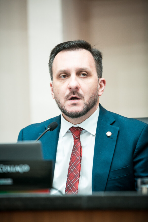 - Deputado Pepê Collaço (PP)