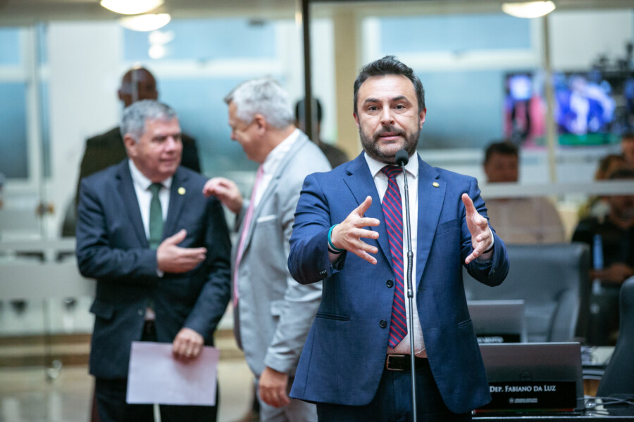 - Deputado Marcius Machado (PL)