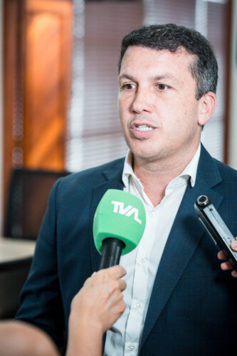 - Camilo Martins (PODEMOS)