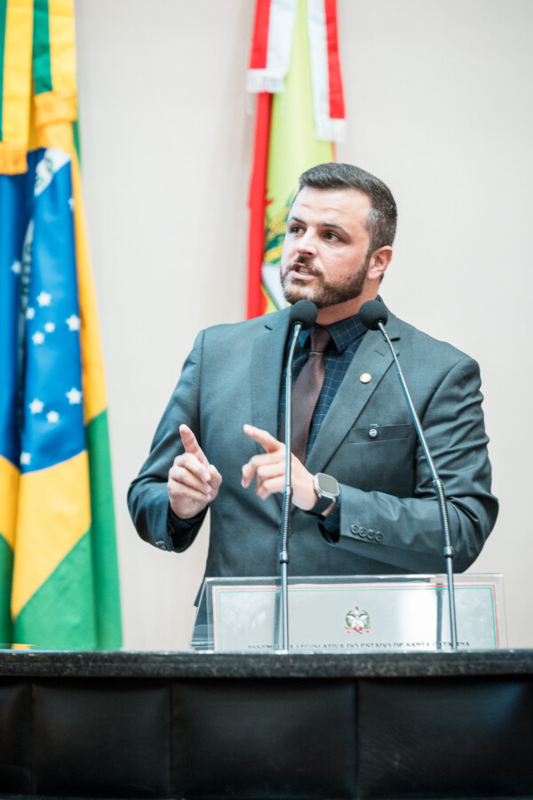 - Deputado Lucas Neves (PODEMOS)
