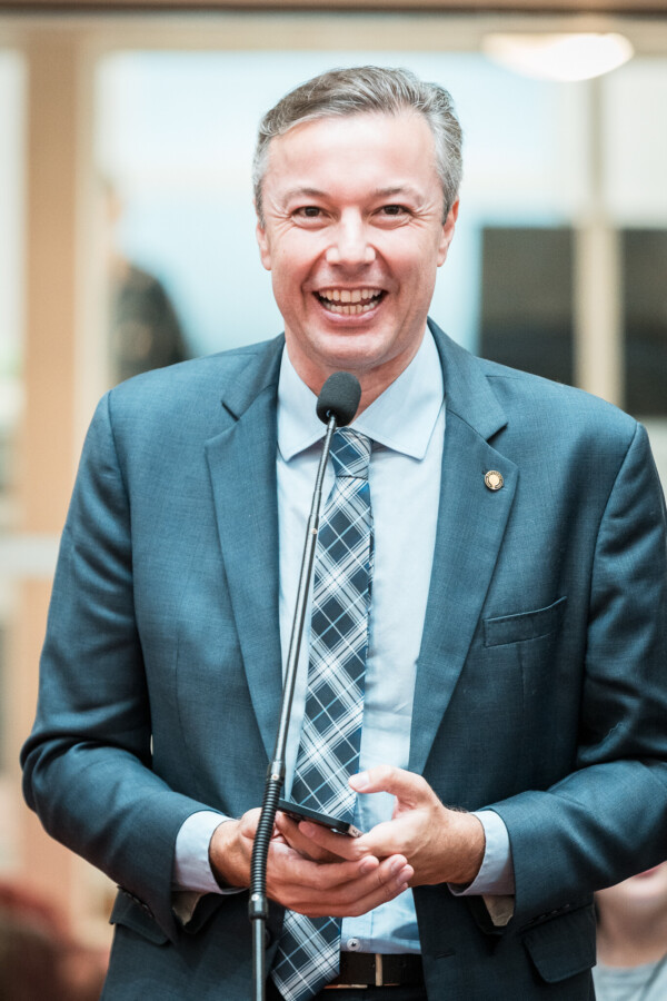 - Deputado Napoleão Bernardes (PSD)