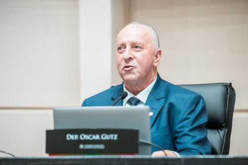 - Deputado Oscar Gutz (PL)